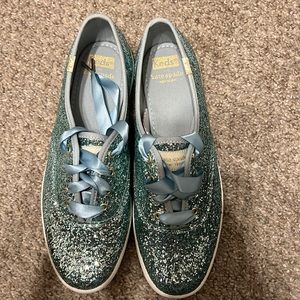 Kate spade glitter blue womens shoe. New in box. Never worn